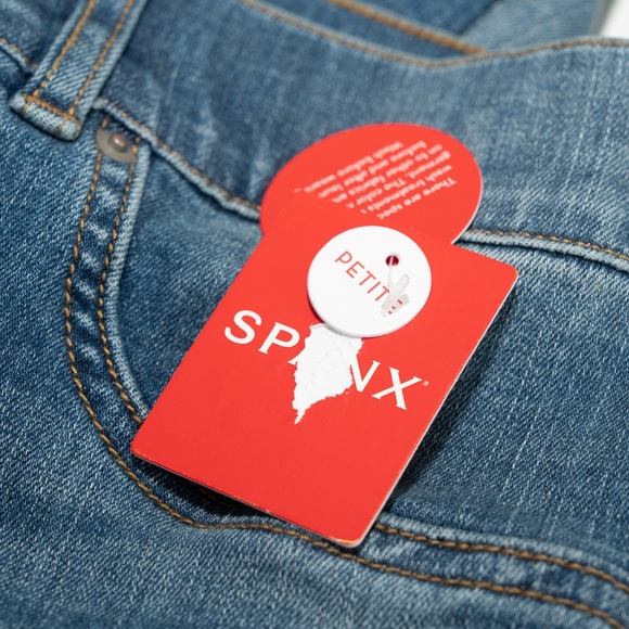 Spanx -  SPANXshape EveryWear Straight Leg Jeans - Picture 10 of 11